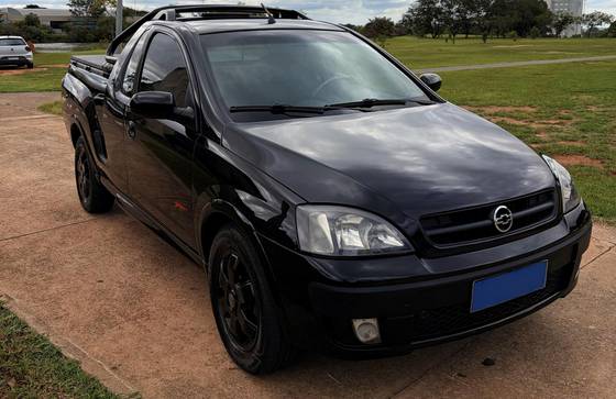 CHEVROLET MONTANA 1.8 SPORT CS 8V FLEX 2P MANUAL CHEVROLET MONTANA 1.8 SPORT CS 8V FLEX 2P MANUAL